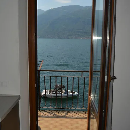 Lake's Feeling With Terrace On Lezzeno