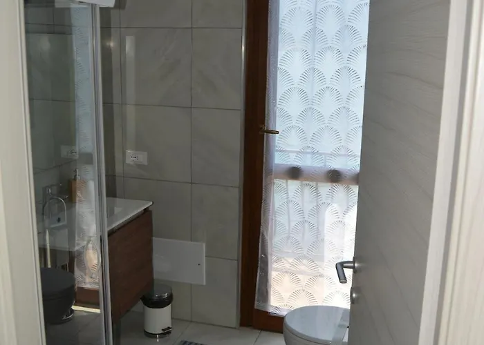 Lake's Feeling With Terrace On דירה