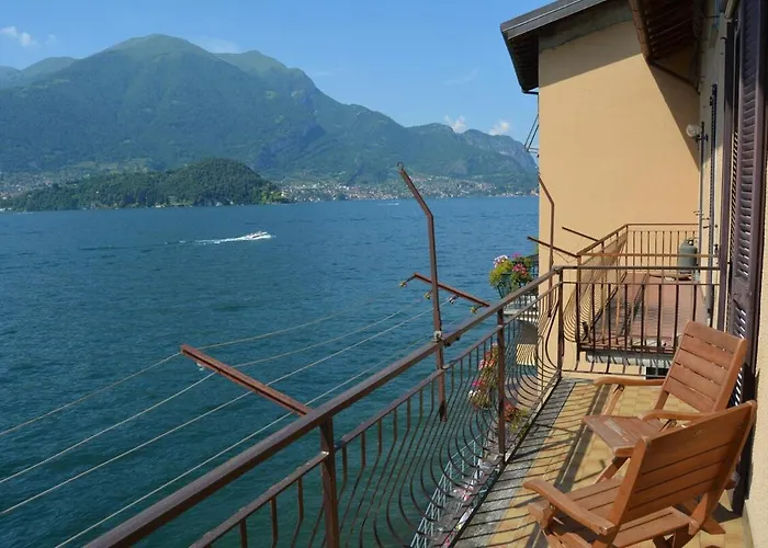 דירה Lake's Feeling With Terrace On