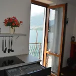Lake's Feeling With Terrace On * Lezzeno