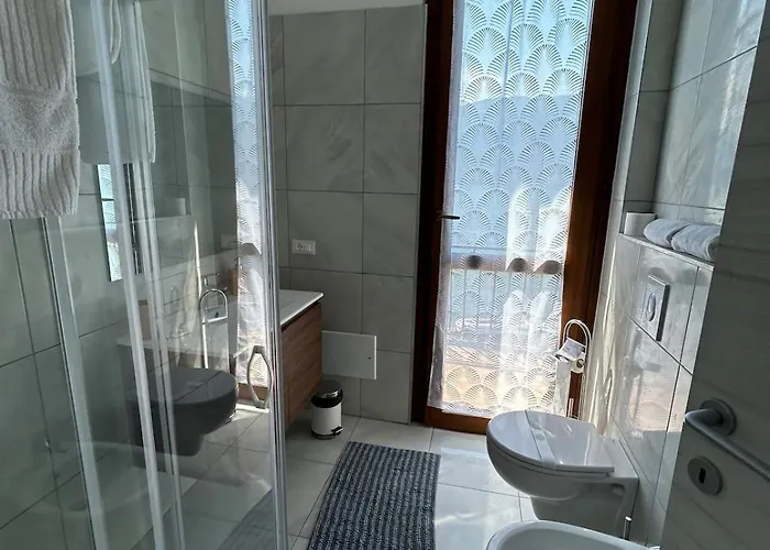 Lake's Feeling With Terrace On Apartment Lezzeno